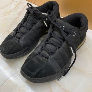 Michael Jordan Basketball Shoes (9, Y3)